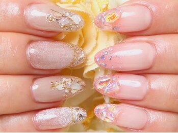 ネイルサロン ドゥ(Nail Salon Doux)の写真/心斎橋/四ツ橋駅から徒歩3分■HANDもFOOTもオフ込&税込¥3690~!■無料で選べるデザインサンプル250種類以上!