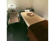 B-CORE TOKYO|ヘッドスパ 小顔 よもぎ蒸し 痩身 肩こり ピラティス 毛穴 整体 リンパの雰囲気(SPAルーム)