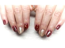 ジュリネイル(JULIE NAIL)/ボルドー×ゴールド