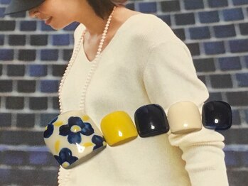 お気軽ビューティエーヴィヒ(Ewig)/10月キャンペーンネイル