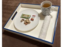 エスクラス 淀屋橋(Sclass)の雰囲気（施術後はorganicルイボスティー＆お菓子でお寛ぎ下さいませ♪）