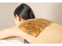 キキ(kiki)/背中のハーブトリートメント