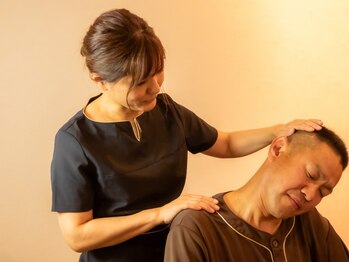 マナヒ(mAnAhi)の写真/デスクワークや日常生活で凝り固まった首・肩を集中ケア!!コリによる頭痛や眼精疲労にもアプローチ◎