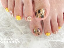 サンネイルズ(sun nails)/フット2本アート追加ラメ