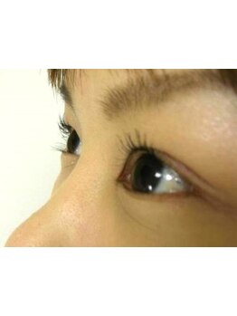 ナチュラル上品な目元にしたい