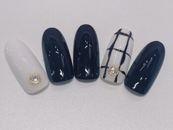 スリール(Sriel)/ハンド定額7980円