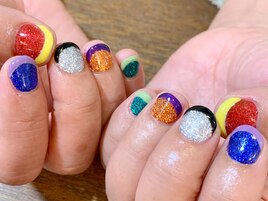 キラキラで差がつくネイル◎