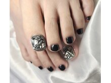 フットネイルもお任せ下さい♪足元オシャレさんに大変身^^★