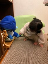 子育てママの整体サロン/施術中のお子様の様子