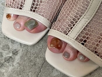 クルネ(QULNE)/モヤモヤネイルニュアンスネイル