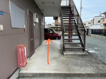 アエオボンヌール(A.E.O BONHEUR)/サロンまで