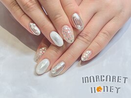 トレンドバカラネイル