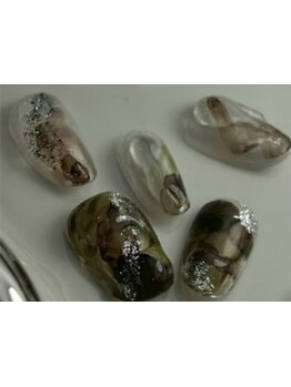 ショートネイルデザインが豊富