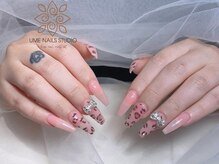 ウメネイルスタジオ(UME NAIL STUDIO)/長さだしやり放題×つけ放題