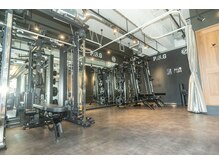 パーソナルビューティージム 新橋 銀座店/【体験の流れ】 1.ご来店