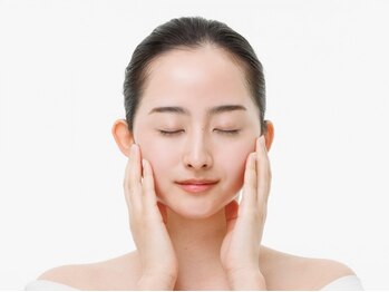 リュウ鍼灸院 サロン ド リュウ(Salon de Ryu)の写真/【[ドクターリセラ］導入★専門ケア】一時的ではなく、肌悩みを根本から改善して健康的な美肌へ。