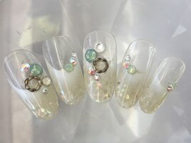 シェル白フレンチネイル￥8200