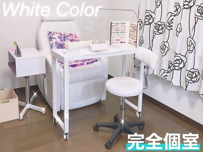 ホワイトカラー(White Color)の写真