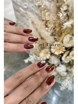 今人気のボルドーカラー♪