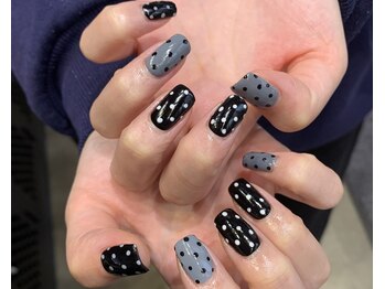 ナンバーネイル 名駅(N° nail)/ドットネイル