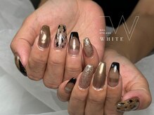 ホワイト(WHITE)/ニュアンスレオパード