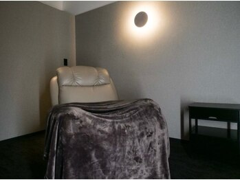 エイチ 淀屋橋店(H)/施術ルーム