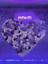 サロンドチル(SALONdeCHILL)/サロンの象徴心ときめく光アート
