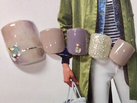 大人タイダイフットネイル