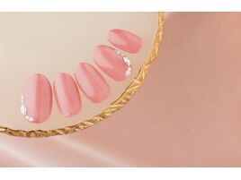 シンプル血色ネイル