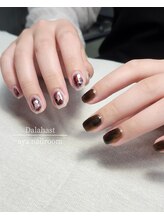 ダーラヘスト ネイル(Dalahast Nail)/【ハンド】アシメニュアンス