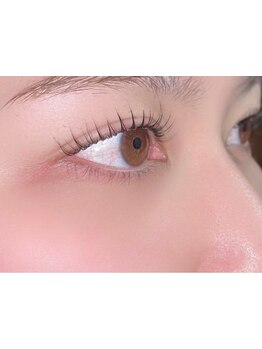 ナチュラル上品な目元にしたい