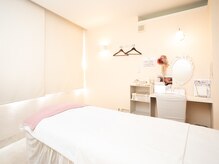 ヴィータローズディセ 名古屋本店(VITA ROSE Desse)の雰囲気（広々、完全個室♪プライベート空間♪）