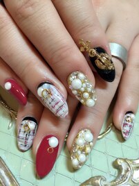 パール盛りツイードネイル