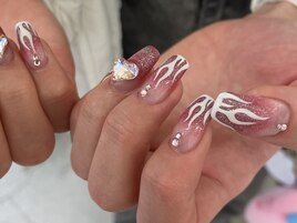 ピンクファイヤーネイル