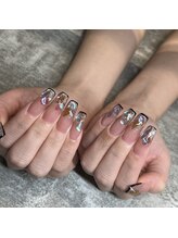 ダリア(Dahlia)/キラキラネイル