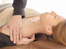 ウンジョルノ フェリーチェ 表参道店/デコルテもほぐし胸を開く！