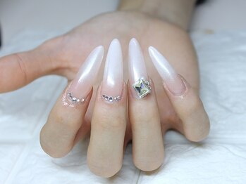 ジジ ネイル(ZIZI Nail)の写真/季節に合わせたトレンドデザイン多数ご用意☆華やか系～シンプルまでZIZIはスカルプの定額メニューが豊富♪