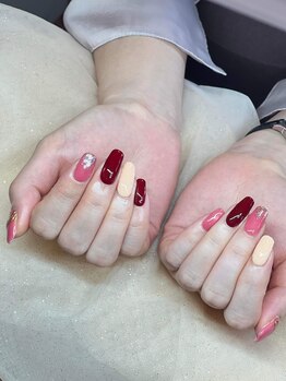 ヘブン ネイル 鶯谷(HEAVEN Nail)/ボルドー×ベージュネイル