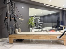 ヴェロラ 西宮北口店(VELORA)の雰囲気（清潔感あふれる、女性専用の明るいスタジオ空間）