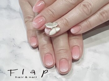 ヘアアンドネイル フラップ(hair&nail Flap)の写真/【石橋】季節に合った人気デザインが楽しめる！普段使い、お仕事でもさりげに煌めく上品ネイルへ♪
