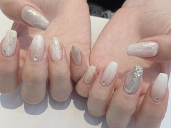 大理石ネイルホワイトネイル