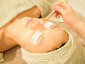 マーブルスタイル 横浜西口店(MARBLE STYLE)の写真/エンビロンで毛穴のお悩みを徹底改善！初回化粧品サンプル付き♪