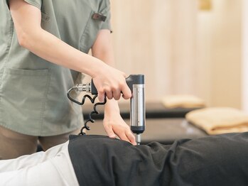 くすの樹接骨院 整体院 町田院/ 施術風景[骨盤矯正/姿勢矯正]