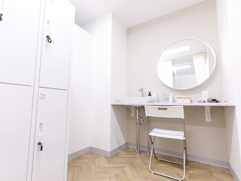 ヒワラニ 大阪店(HIWALANI)/更衣室