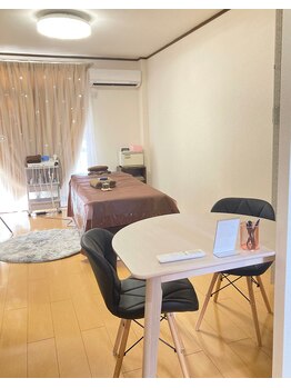 チャルメ/サロン内装