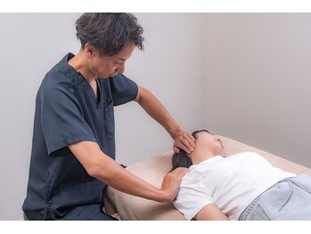 鹿児島中央で肩こりと腰痛の方にリンパマッサージ 骨盤矯正がおすすめの改善整体院の写真/長年お悩みだった首肩こりからくる頭痛も改善◎結果重視の【頭痛矯正×改善整体】で慢性的なお悩みを解消！