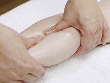 レミリア(REMIRIA)/ふくらはぎのむくみ筋膜リリース