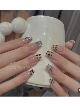 美人計ネイルサロン/ストーン付け4本まで