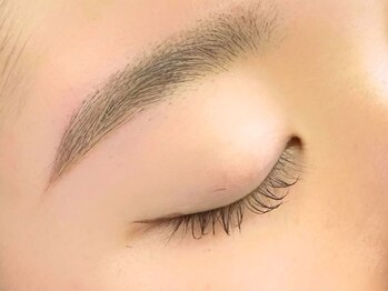 ルピナス(LUPINAS)の写真/美眉でお顔の印象を変える！骨格や筋肉に合わせた眉をご提案。様々な眉のお悩みに対応◎貴方の理想の美眉へ