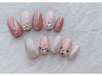 ネイルサロン ブリオン(Nail Salon Bullion)/ストーングラデーションネイル